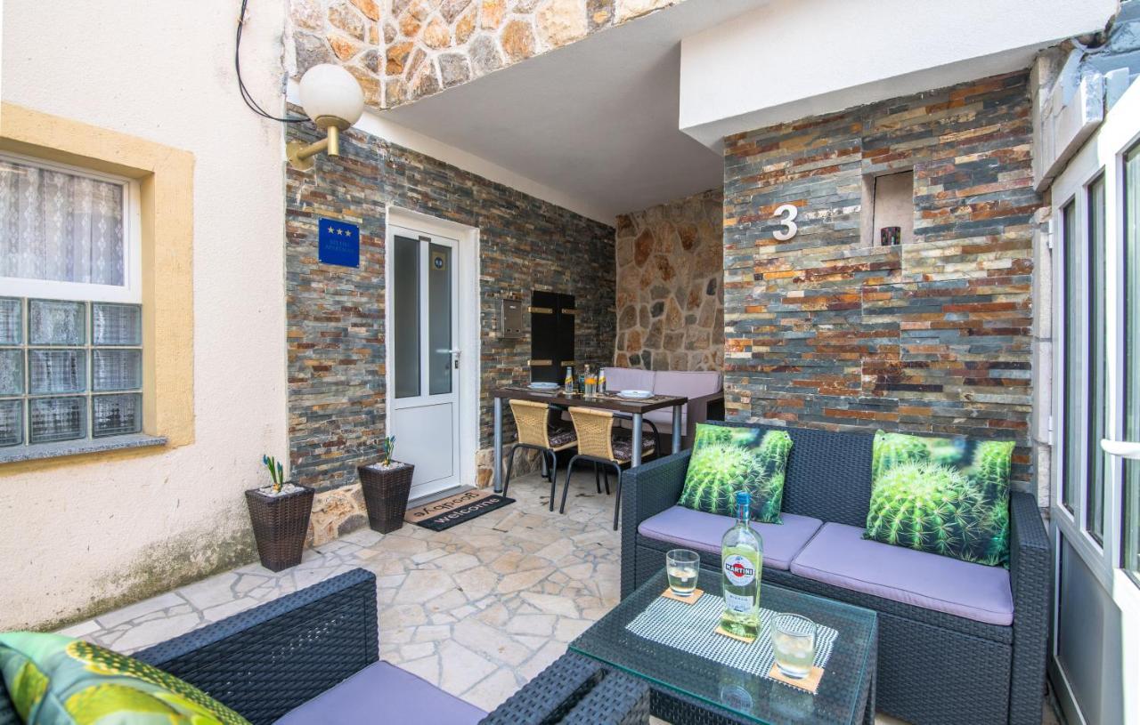 비르브닉 Stone House Knez 아파트 외부 사진